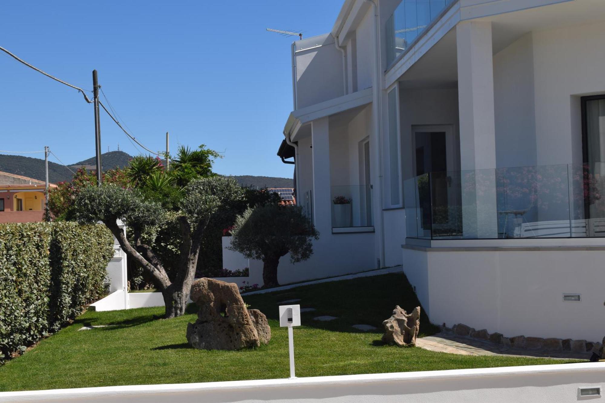 Chic & Charme Luxury Rooms Olbia Esterno foto