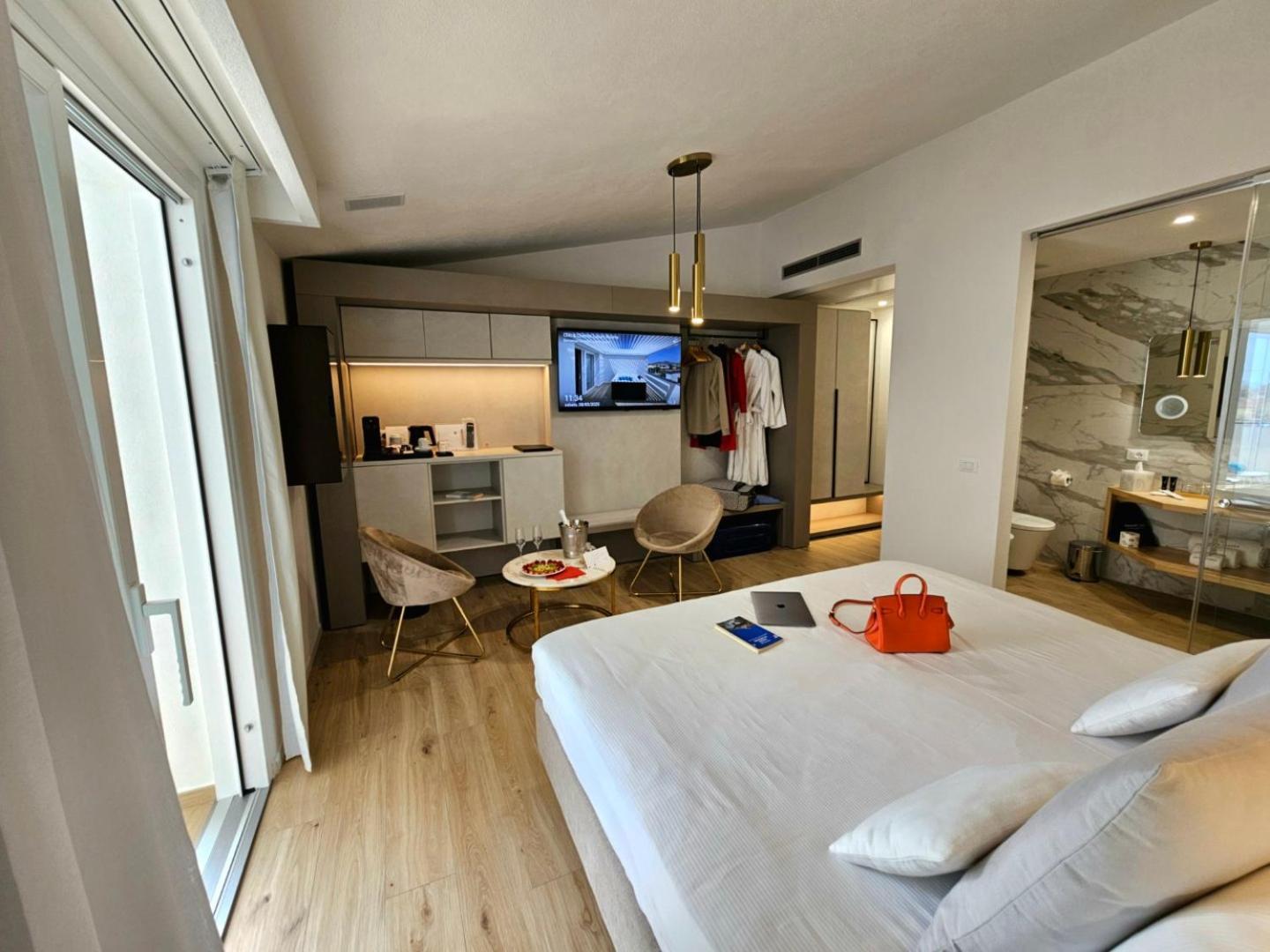 Chic & Charme Luxury Rooms Olbia Esterno foto