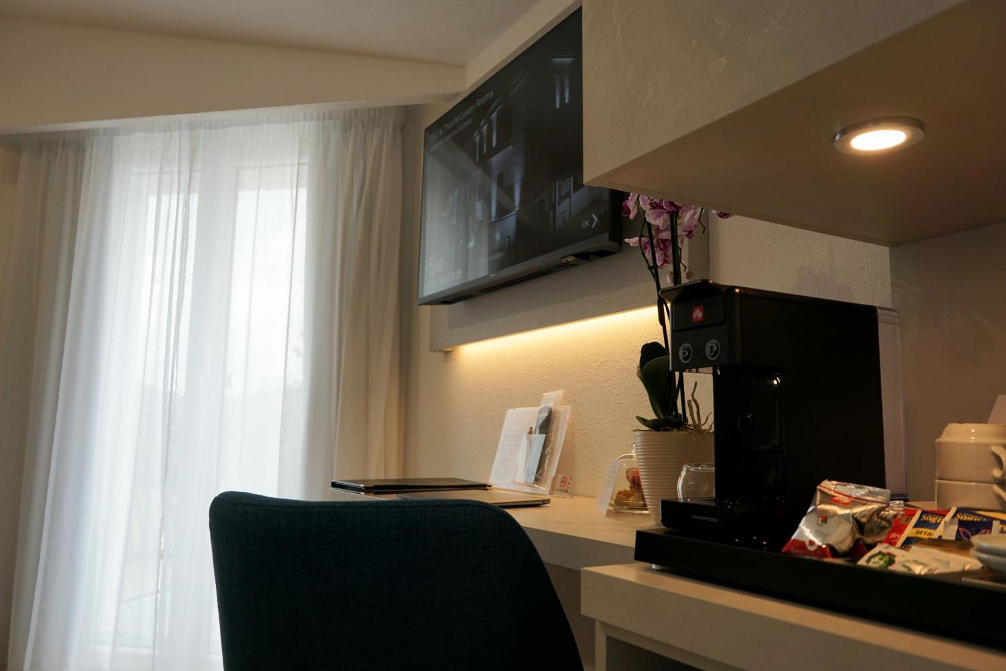 Chic & Charme Luxury Rooms Olbia Esterno foto