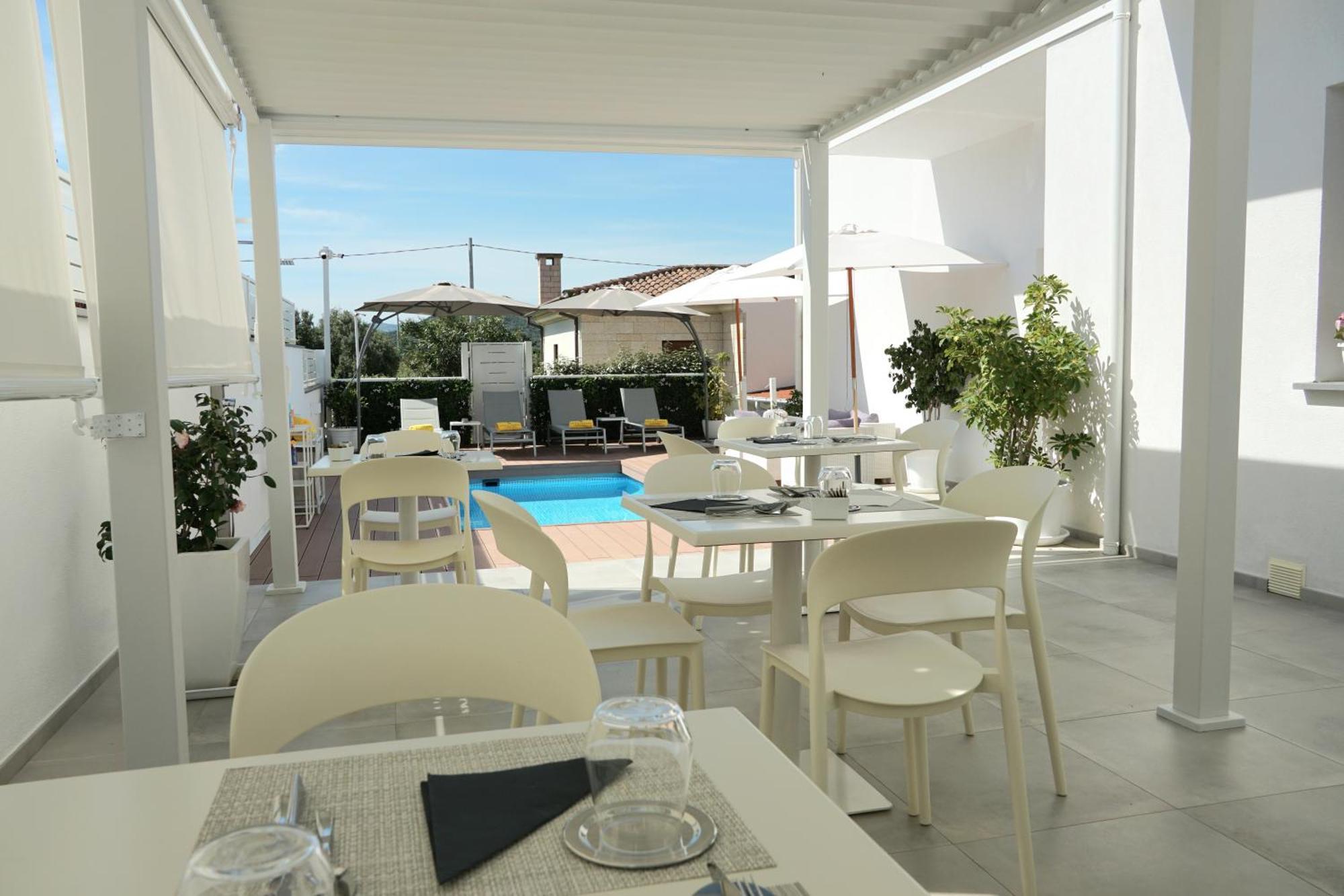 Chic & Charme Luxury Rooms Olbia Esterno foto